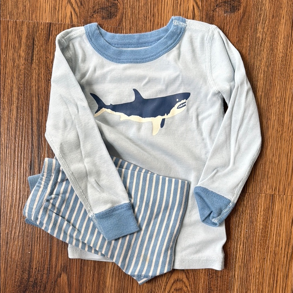 Hanna Andersson Light Blue Shark Pajama Set